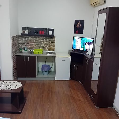 Apartment Viktor Stan Na Dan Šabac 외부 사진
